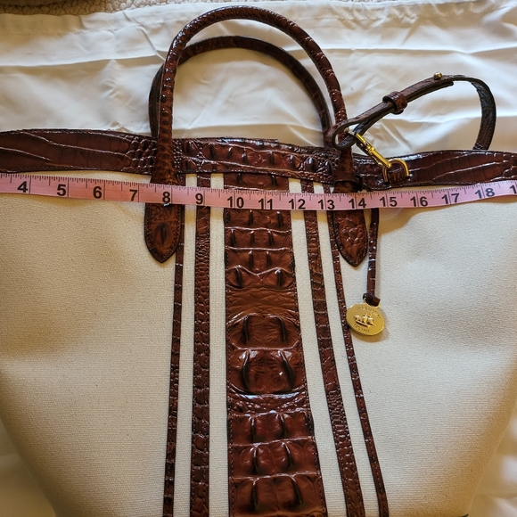 Brahmin Handbag - Picture 7 of 9